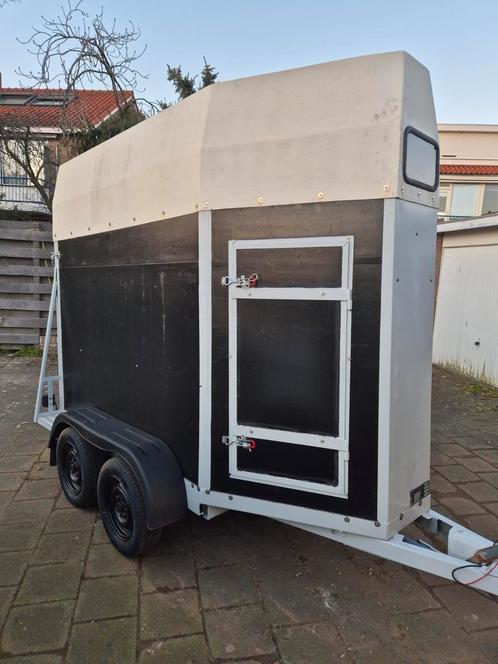 Vernieuwde 1.5 paards trailer te koop in prijs verlaagd, Dieren en Toebehoren, Paarden en Pony's | Trailers en Aanhangwagens, Zo goed als nieuw
