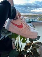 Nike Air Force “love for all, sunset pulse” maat 39, Ophalen of Verzenden, Wit, Zo goed als nieuw, Sneakers of Gympen