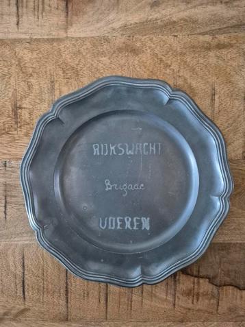 Tinnen Bord Rijkswacht Brigade Uderen Politie beschikbaar voor biedingen
