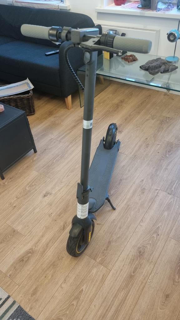 Electric scooter, Fietsen en Brommers, Steps, Elektrische step (E-scooter), Ophalen of Verzenden