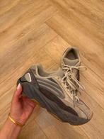 Adidas yeezy 700 tephra 37 1/3, Adidas, Ophalen of Verzenden, Grijs, Sneakers of Gympen