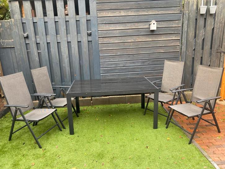 Tuinset 4 inklapbare stoelen en tuintafel antraciet - GRATIS, Tuin en Terras, Tuinsets en Loungesets, Gebruikt, Tuinset, Overige materialen