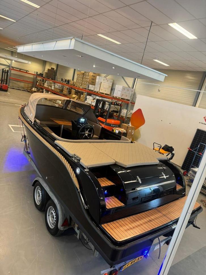 Sloep Tender 620, Watersport en Boten, Sloepen, Gebruikt, 10 tot 30 pk, 6 meter of meer, Buitenboordmotor, Benzine, Polyester