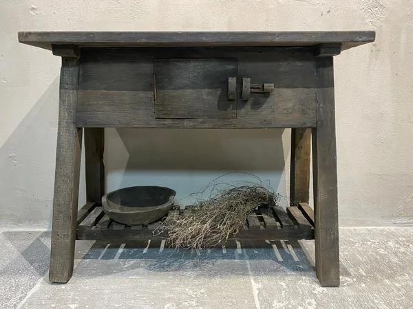 Landelijk Grachtenpand sidetable stoer sober wonen, Huis en Inrichting, Tafels | Bijzettafels, Gebruikt, Rechthoekig, 45 tot 60 cm