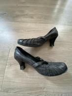CELLINI leren pumps donkerbruin nette staat maat 38 DZ, Pumps, Bruin, Cellini, Ophalen of Verzenden