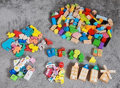 Blokken o.a. woezel en pip en puzzel, Kinderen en Baby's, Speelgoed | Bouwstenen, Gebruikt, Overige merken, Ophalen