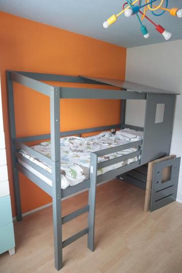 Halfhoogslaper Ties speel- en slaaphuisje beschikbaar voor biedingen