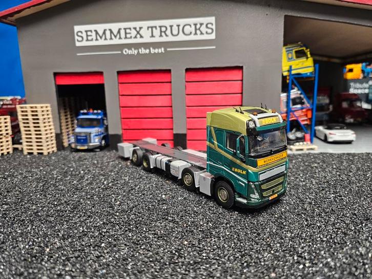 Wsi b keus 4 asser volvo fh5 bakwagen. Voor verbouw., Hobby en Vrije tijd, Modelauto's | 1:50, Zo goed als nieuw, Bus of Vrachtwagen