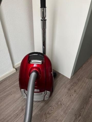Inventum stofzuiger ST306RZA beschikbaar voor biedingen