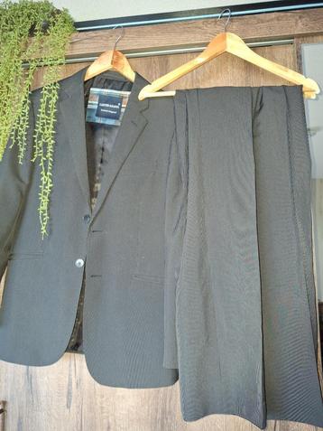 Kostuum 46 - Carter & Davis - zwart lichte krijtstrepen  beschikbaar voor biedingen