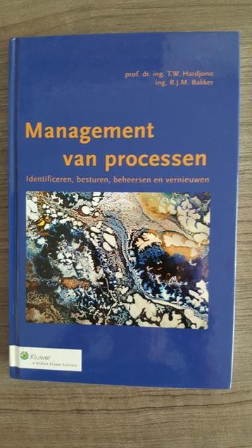 Boek Management van processen beschikbaar voor biedingen