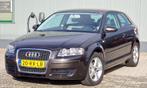Audi A3 1.6 FSI 85KW 2005 APK Leder 1e eigenaar Unieke staat, Auto's, Voorwielaandrijving, 15 km/l, Bruin, Euro 4