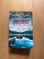 Lucinda Riley / De Zeven Zussen - Storm (deel 2), Ophalen, Zo goed als nieuw, Lucinda Riley, Nederland