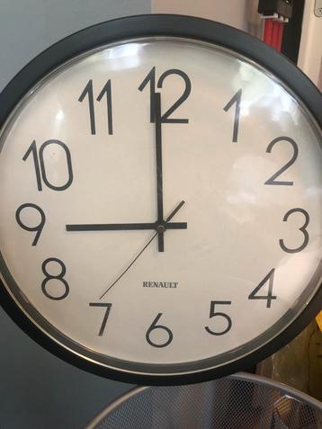 Renault Reclame Klok - Wandklok beschikbaar voor biedingen