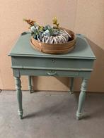Brocante bureau / schrijftafel / kleptafel, Ophalen, Studio Larilo, Studiolarilo@gmail.com, Zo goed als nieuw