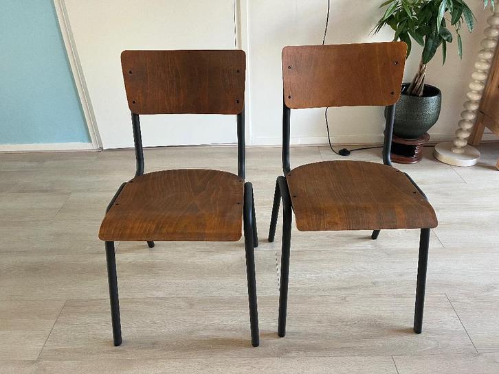 2x eetkamerstoel (schoolstoel) • NIEUW, Huis en Inrichting, Stoelen, Nieuw, Twee, Hout, Metaal, Bruin, Ophalen