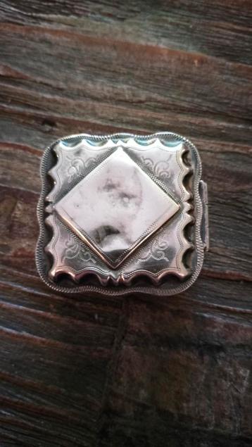 Antiek Zilveren Pepermunt Doosje beschikbaar voor biedingen