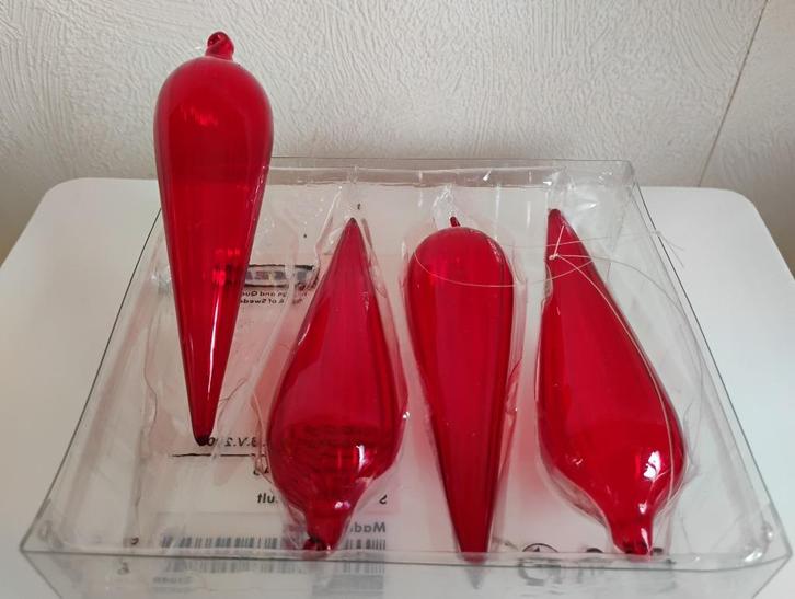 4 Rode glazen  pegels kerstballen in doos  14 cm lang nieuw, Diversen, Kerst, Nieuw, Ophalen of Verzenden