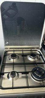 Gasfornuis indesit, Witgoed en Apparatuur, Fornuizen, Zo goed als nieuw, Gas, 4 kookzones, Ophalen of Verzenden