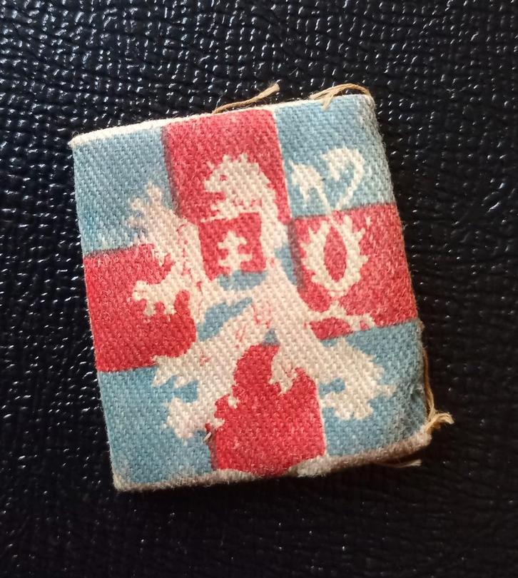Schouder embleem Tsjechische Onafhankelijke Pantser Brigade, Verzamelen, Militaria | Tweede Wereldoorlog, Embleem of Badge, Nederland