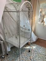 Vogelkooi, groot, wit metaal, Dieren en Toebehoren, Ophalen, Gebruikt, Metaal, Vogelkooi