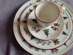 Wedgwood Windsor Christmas  kerst servies, Huis en Inrichting, Keuken | Servies, Ophalen, Zo goed als nieuw, Overige stijlen, Porselein