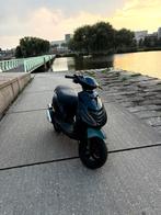 Piaggio zip 70cc, Fietsen en Brommers, Scooters | Piaggio, Ophalen, Tweetakt, Maximaal 45 km/u, Zo goed als nieuw