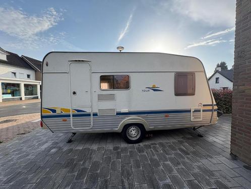 Te koop 4 pers. caravan TEC Tour 445 TDF, Caravans en Kamperen, Caravans, Particulier, tot en met 4, 1000 - 1250 kg, Treinzit