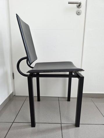 Jaren 80/90 designstoelen zwart leer in zeer goede staat 4x beschikbaar voor biedingen