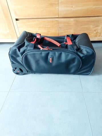 Static travelbag beschikbaar voor biedingen