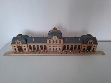 Vollmer H0 43560 Station Baden-Baden met Preiser figuren beschikbaar voor biedingen