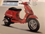 Vespa brommer scooter Nederlandse folder óók 125cc bromfiets, Ophalen of Verzenden, Zo goed als nieuw