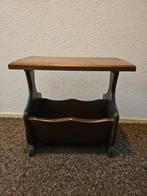 Vintage krantenbak / tafeltje, Ophalen, Gebruikt
