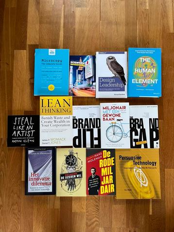 Verschillende boeken te koop beschikbaar voor biedingen