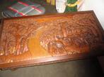 Houtsnijwerk tafel, Ophalen