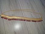 Goudekleurige riem met rode kralen, Ophalen of Verzenden, Zo goed als nieuw, Overige kleuren, Tailleriem