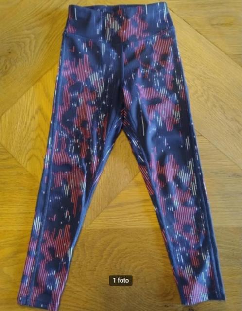 Girl's Sports Legging - Maat 116, Kinderen en Baby's, Kinderkleding | Maat 116, Zo goed als nieuw, Meisje, Sport- of Zwemkleding