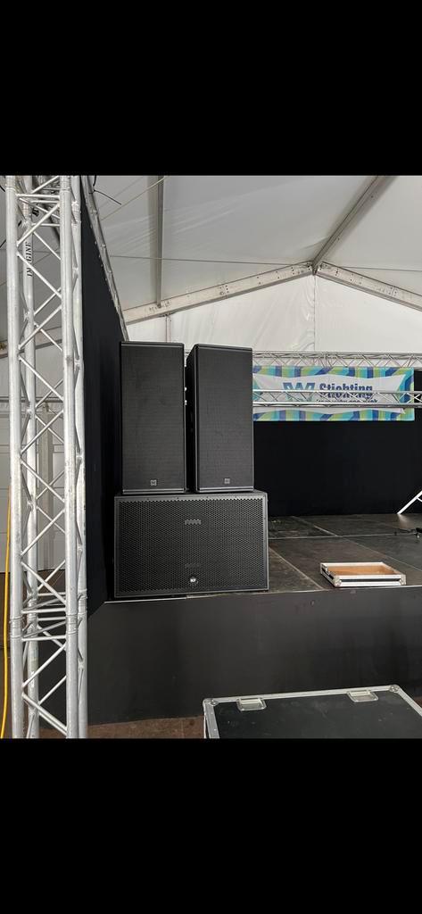 RCF 8006 AS. En RCF 985 A, Muziek en Instrumenten, Versterkers | Keyboard, Monitor en PA, Zo goed als nieuw, 1000 watt of meer