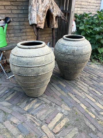 2 Prachtige Stenen Kruiken mooie grote exemplaren beschikbaar voor biedingen