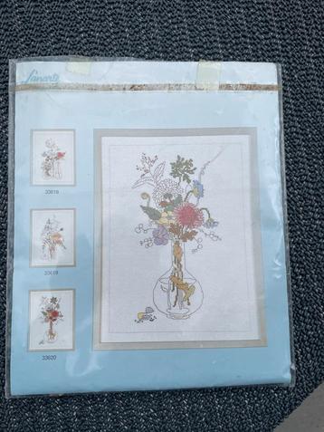 Lanarte Borduurpakket - Bloemen in Vaas - Nieuw beschikbaar voor biedingen