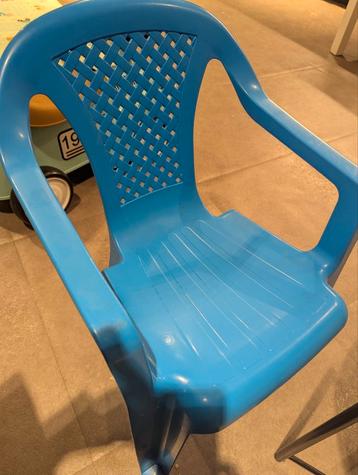 Blauwe kinderstoel - Perfecte staat! beschikbaar voor biedingen
