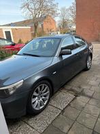 BMW 5-Serie 2.5 I 523 AUT 2006 Grijs, Auto's, BMW, Automaat, Achterwielaandrijving, 1800 kg, 2497 cc