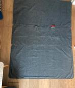 Nieuwe Stoov Huge Hug 135 x 180, Huis en Inrichting, Woonaccessoires | Plaids en Woondekens, Ophalen of Verzenden, Nieuw