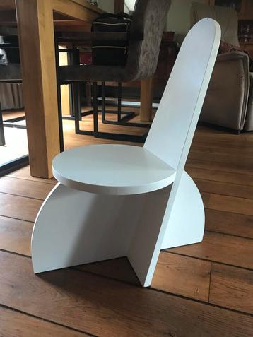 Peuter/Kleuter Stoeltje - Wit design beschikbaar voor biedingen