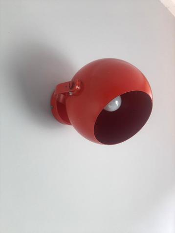 Grote eyeball wandlamp | Plafondlamp rood beschikbaar voor biedingen