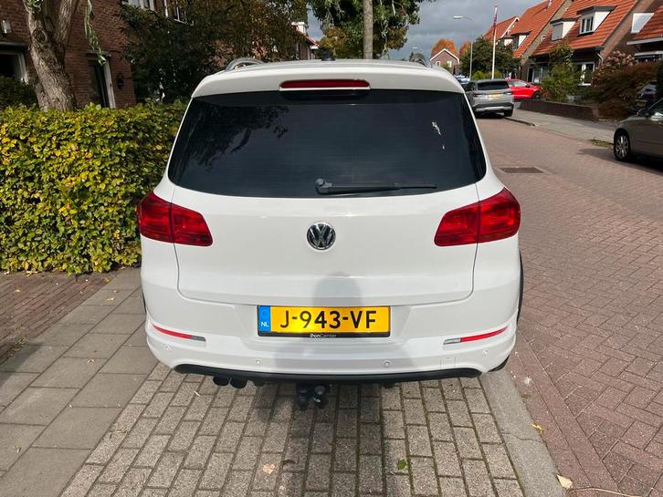 Volkswagen Tiguan 1.4 TSI 90KW BMT 2013 Wit, Auto's, Volkswagen, Particulier, Tiguan, Benzine, C, SUV of Terreinwagen, Handgeschakeld