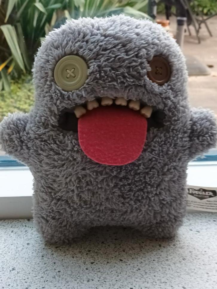 Fuggler Snuggler Funny Ugly Monsters Grey Spin Masters tong, Kinderen en Baby's, Speelgoed | Knuffels en Pluche, Zo goed als nieuw