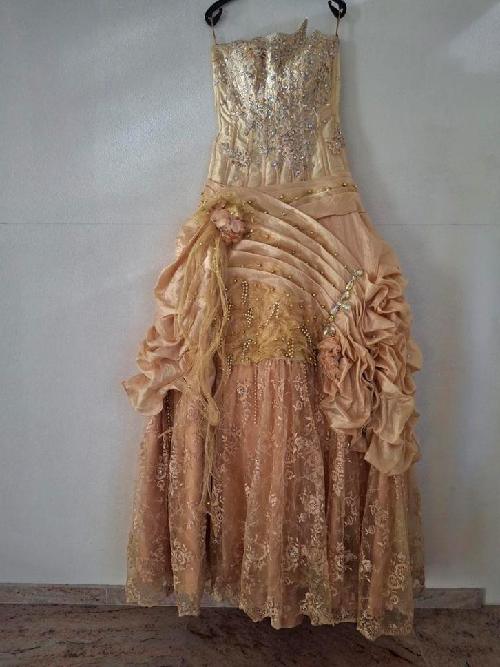Gouden Galajurk / Avondjurk met Kant en Pailletten, Kleding | Dames, Jurken, Gedragen, Maat 38/40 (M), Geel, Onder de knie, Ophalen of Verzenden