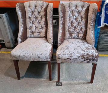 4 Wing eetkamerstoelen beige/brons 35 euro p.s. beschikbaar voor biedingen