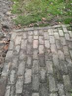 Te koop ca. 30m2 gebakken handvorm klinkers, Ophalen of Verzenden, Zo goed als nieuw, Beton, Klinkers